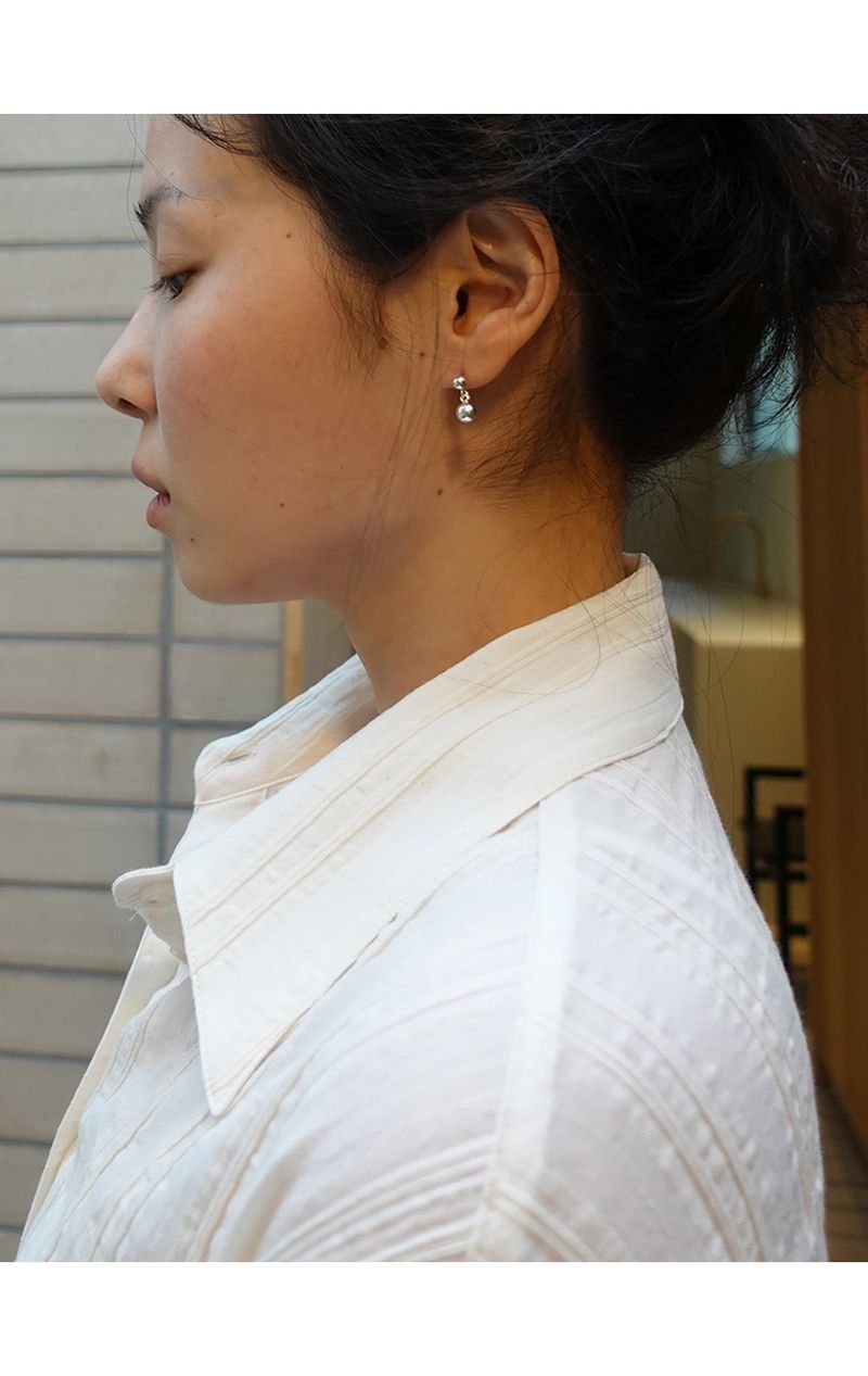 m.o.k（モク）の「silver Ball Ball drop earrings (silver925)（Accessories）」