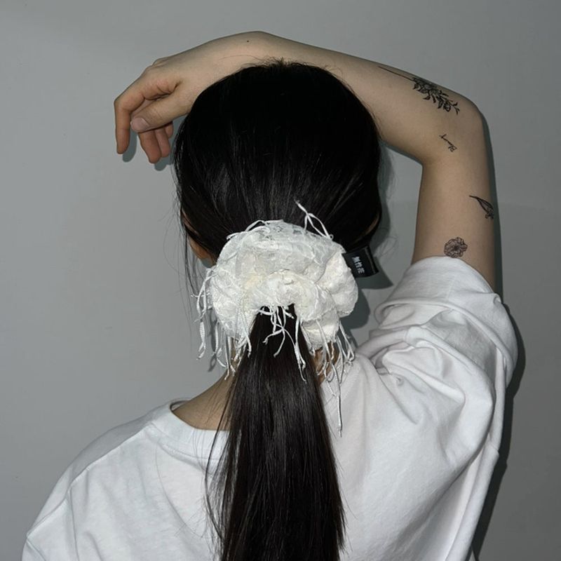 Billie lace scrunch