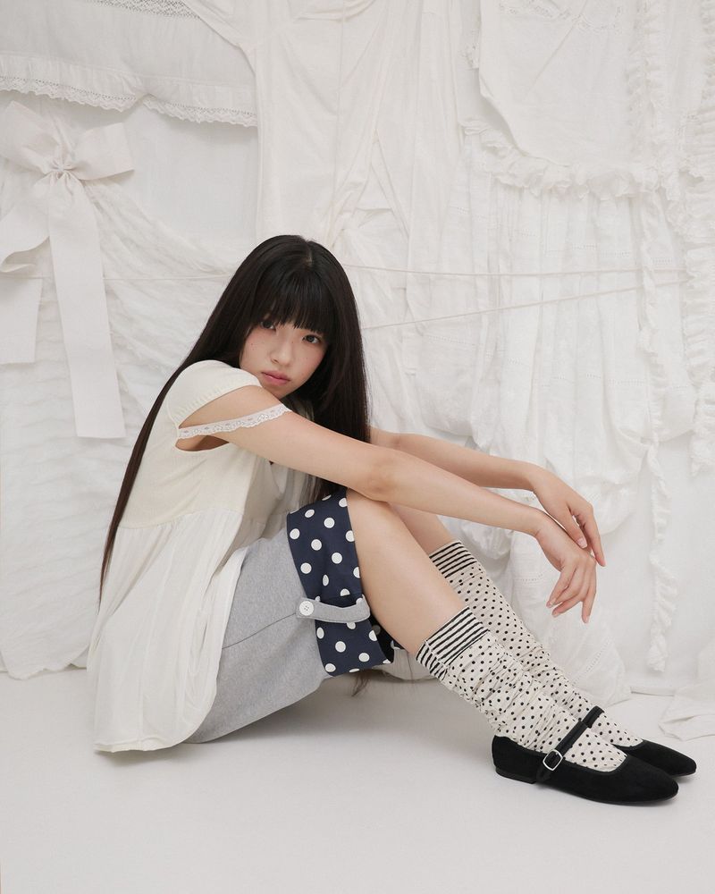 LACE STRAP FLARE TOP / CREAM