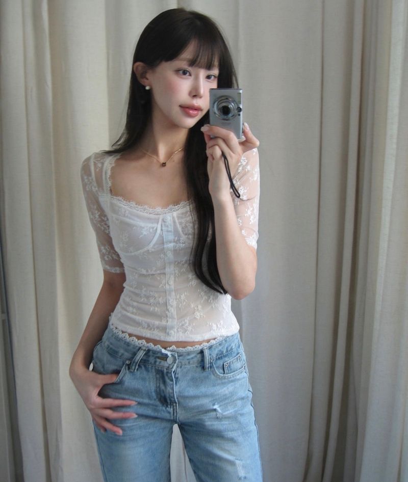litia lace deep square top