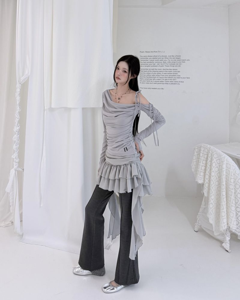 Cats Draping One-Shoulder Top
