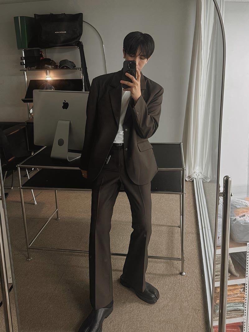 ASCLO（エジュクロ）の「ASCLO Berlin Flare Suit (Brown)（Setup）」
