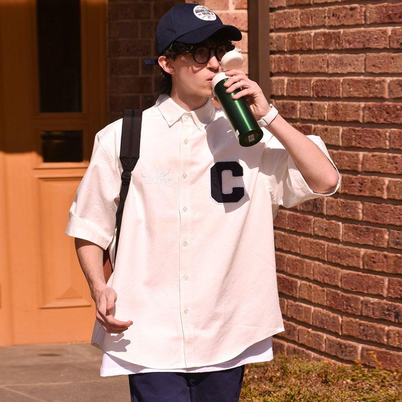 CONCEPT COLLEGE（コンセプトカレッジ）の「C Patch Short-Sleeved Unisex White Oxford Shirt（Tops）」