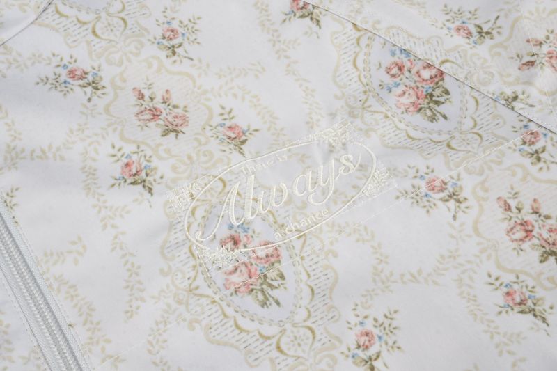 FLORAL PATTERN WINDBREAKER