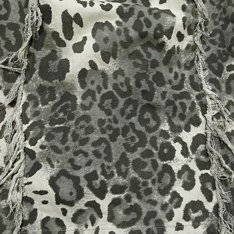 leopard grunge capri shorts_grey