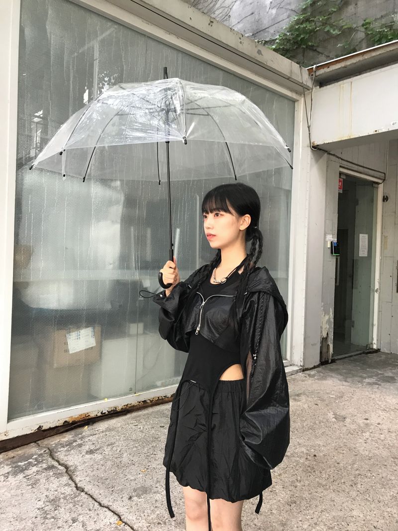 Cropped rain mesh hooded windbreaker