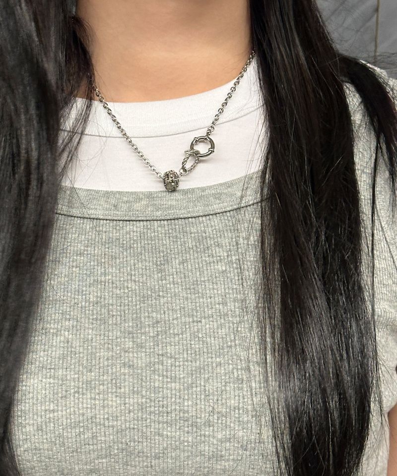 elo necklace
