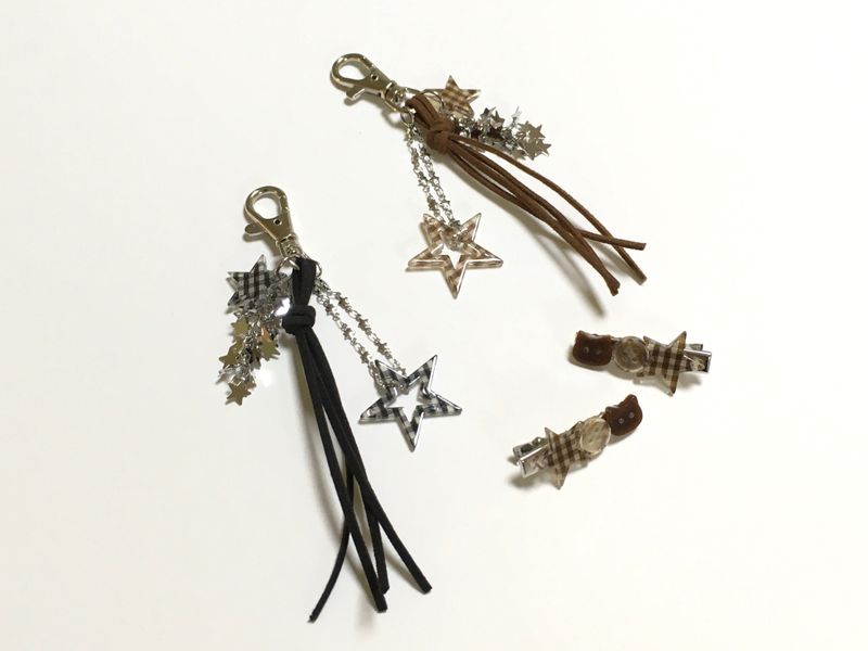 Hippie star keyring