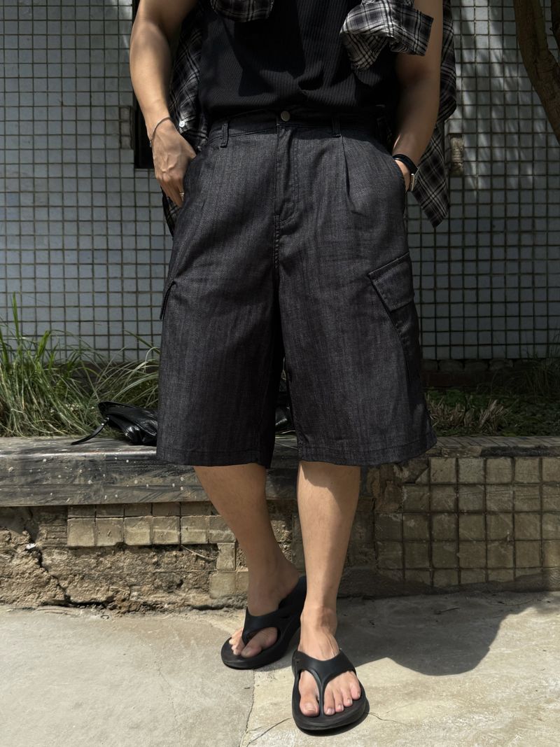 Non-fade diagonal cargo bermuda pants 