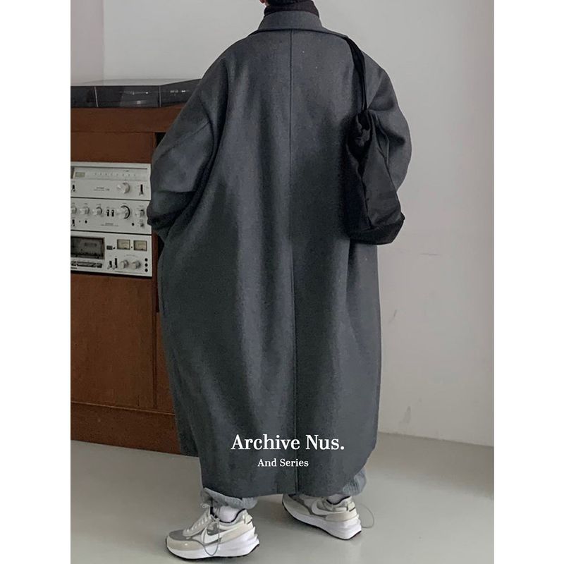 Nus. Wool Coat