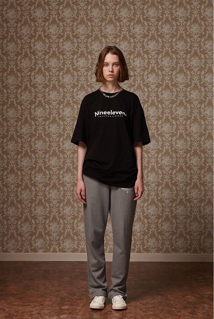 Basic logo tee