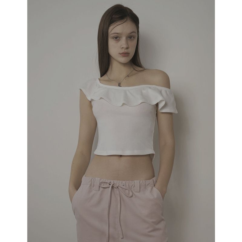 Bellialeu（ベルリアル）の「CHLOE TOP-WHITE（Tops）」