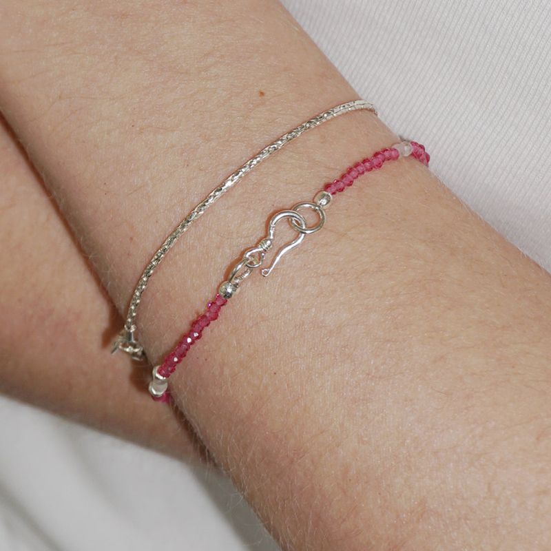 OURPIERRE（アワーピエール）の「GLITTER BRACELET PINK（Accessories）」