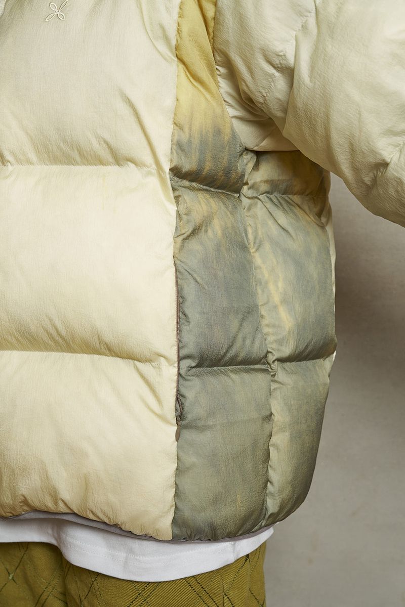 REVERSIBLE DOWN JACKET