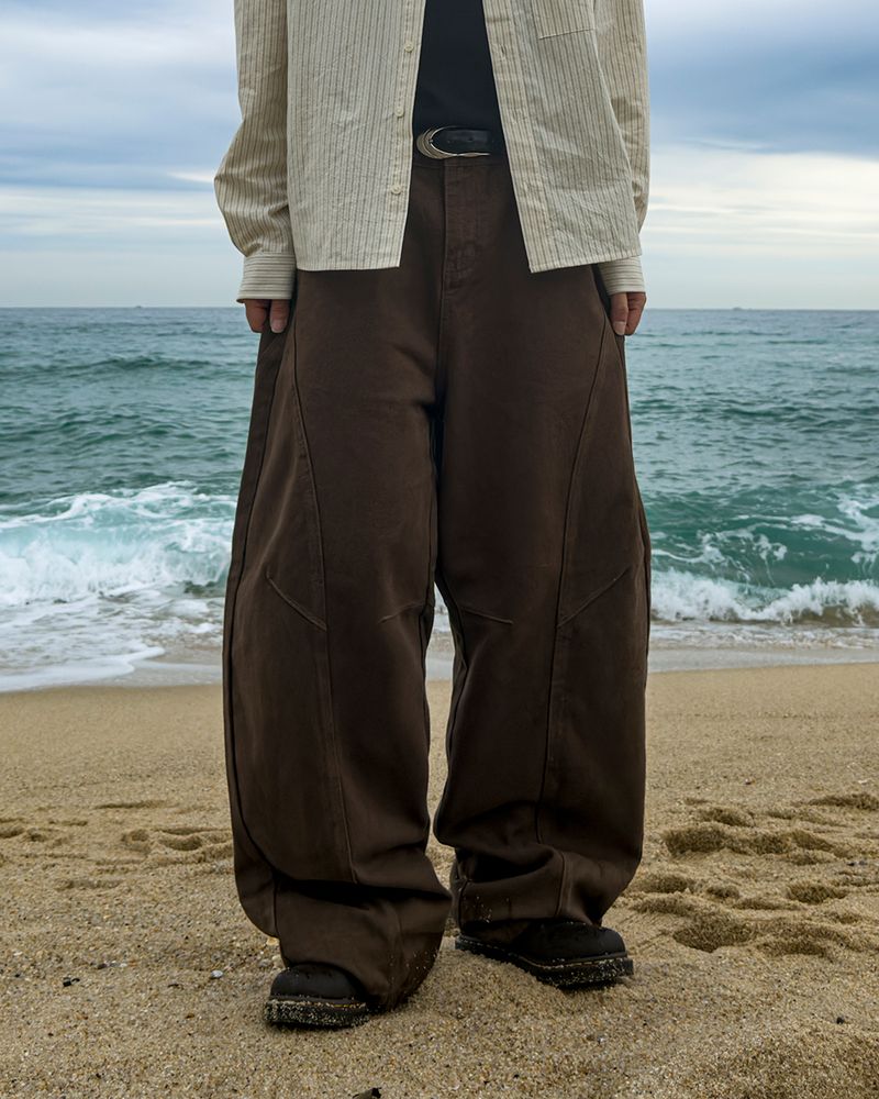 Orbit cut wide cotton pants