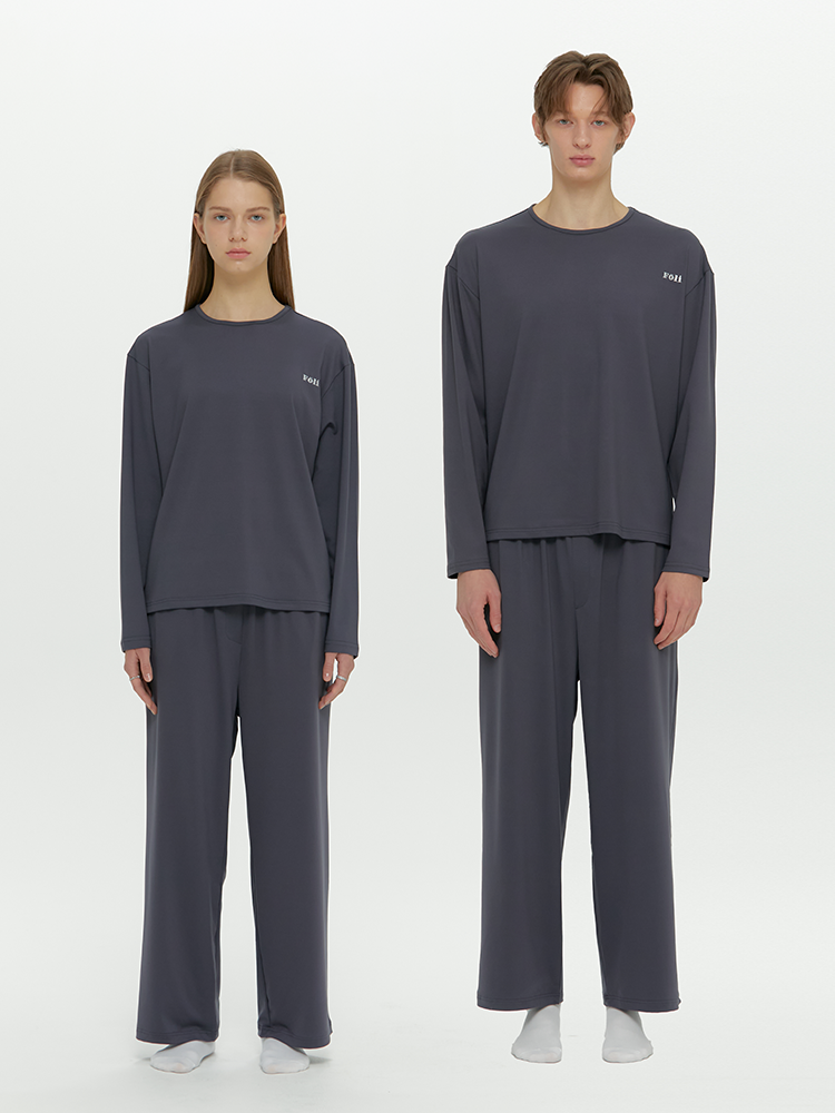 Foli(フォリー)の「(Unisex) Essential Stretch Fit Long Sleeves PJ Set, Charcoal(Tops)」
