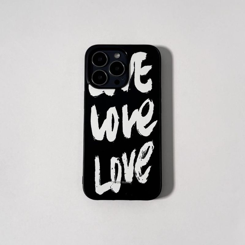 a3b3（エースリービースリー）の「Love Love Love Black（Smartphone Accessories）」