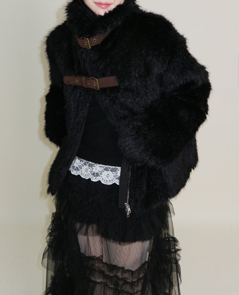 UZYOUNG（ユズヨン）の「Rachel Two-Belt Detail Short Length Fur Jacket (Lining Quilted)（Jackets/Outerwear）」