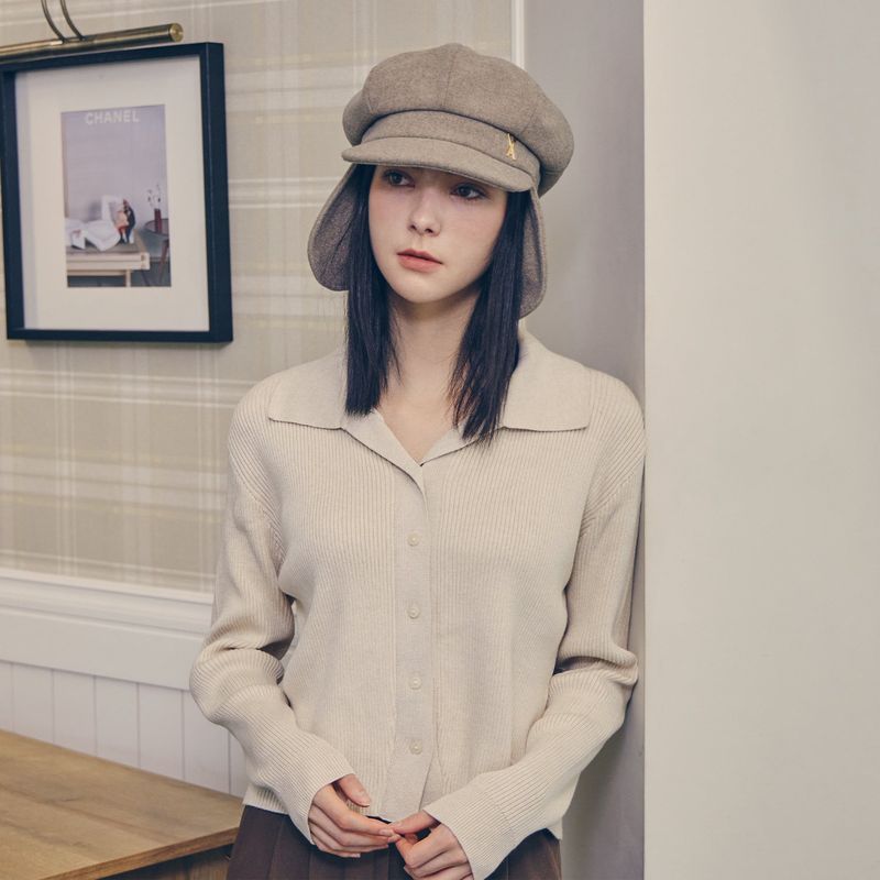VA Stud Fly Newsboy Cap / Beige