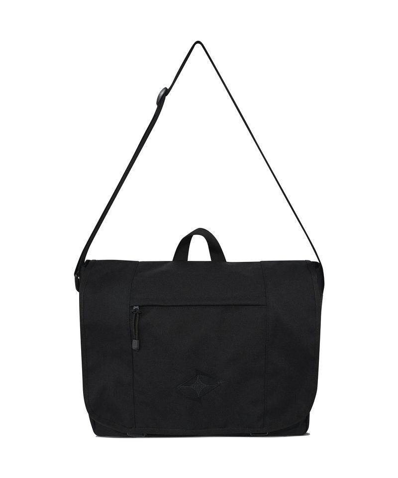 CHUCK(チャック)の「シャープロゴメッセンジャーバッグ / CHUCK SHARP LOGO MESSANGER BAG (BLACK)(Bags)」