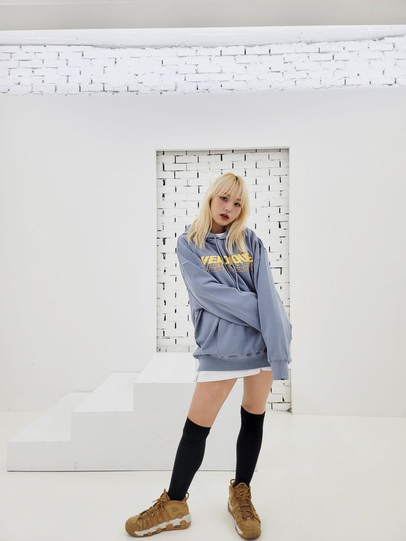 VENTIQUE(ベンティーク)の「VENTIQUE 3D printed hood 4color(Tops)」