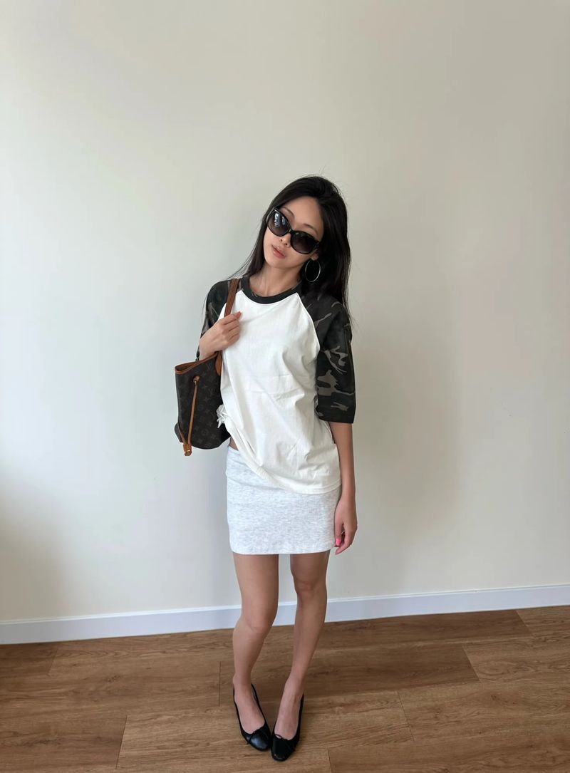lowrise mini skirt