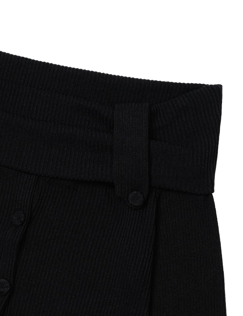 BUTTON OFF-SHOULDER KNIT(BLACK)