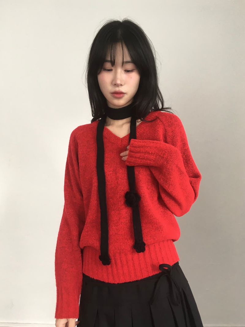 moroi（モロイ）の「Holiday V-Neck Sweater（Tops）」