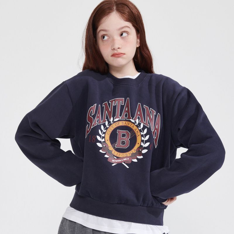 Between A and B(ビットウィーンエーアンドビー)の「NAPPING SANTA ANA CROP SWEATSHIRT_DARK NAVY(Tops)」