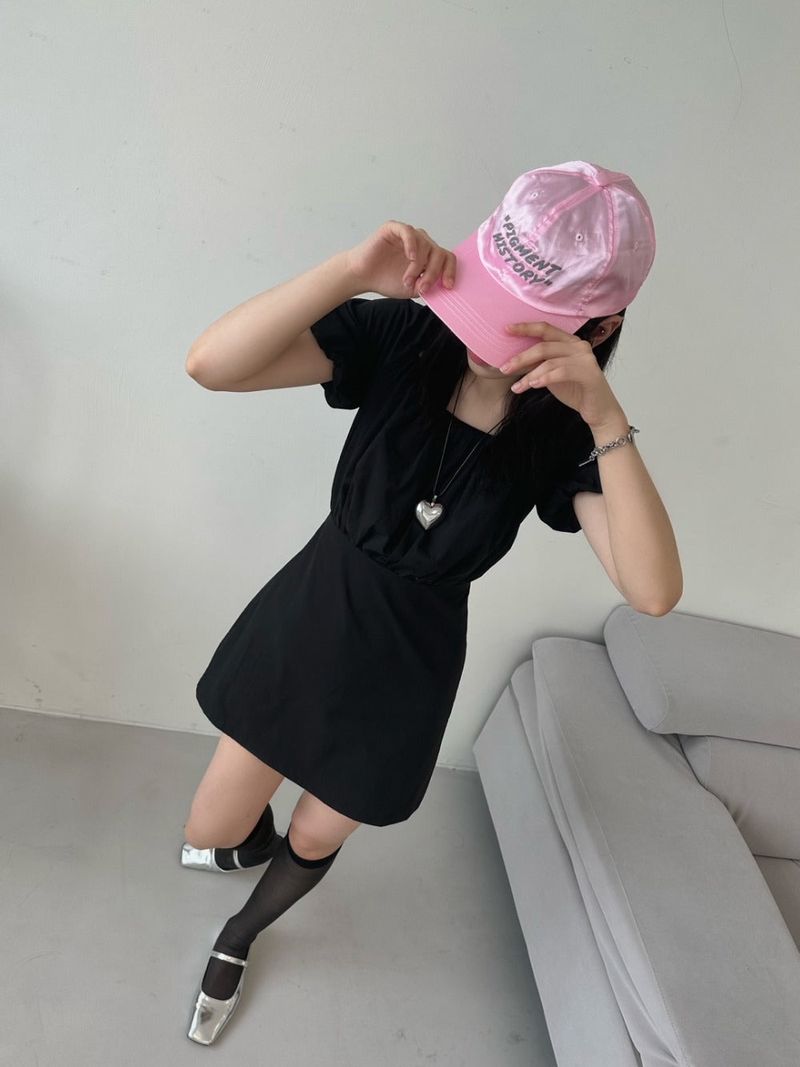 back strap ribbon dress