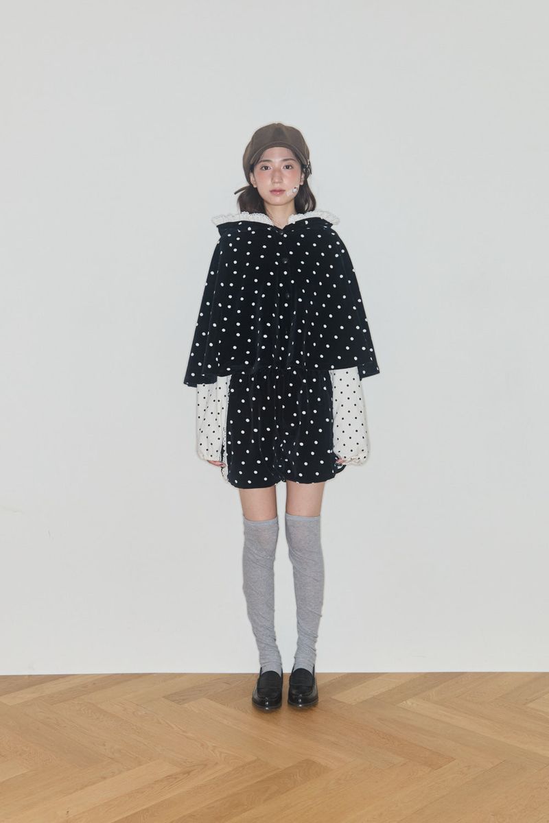 POLKA TERRY HOOD CAPE (BLACK)