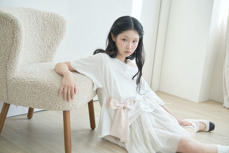 ビッグリボンストラップルーズトップス - white