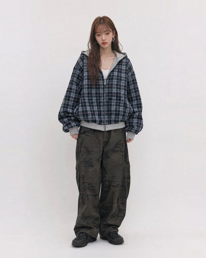 (UNISEX) Chill Reversible Over Hood Zip-Up