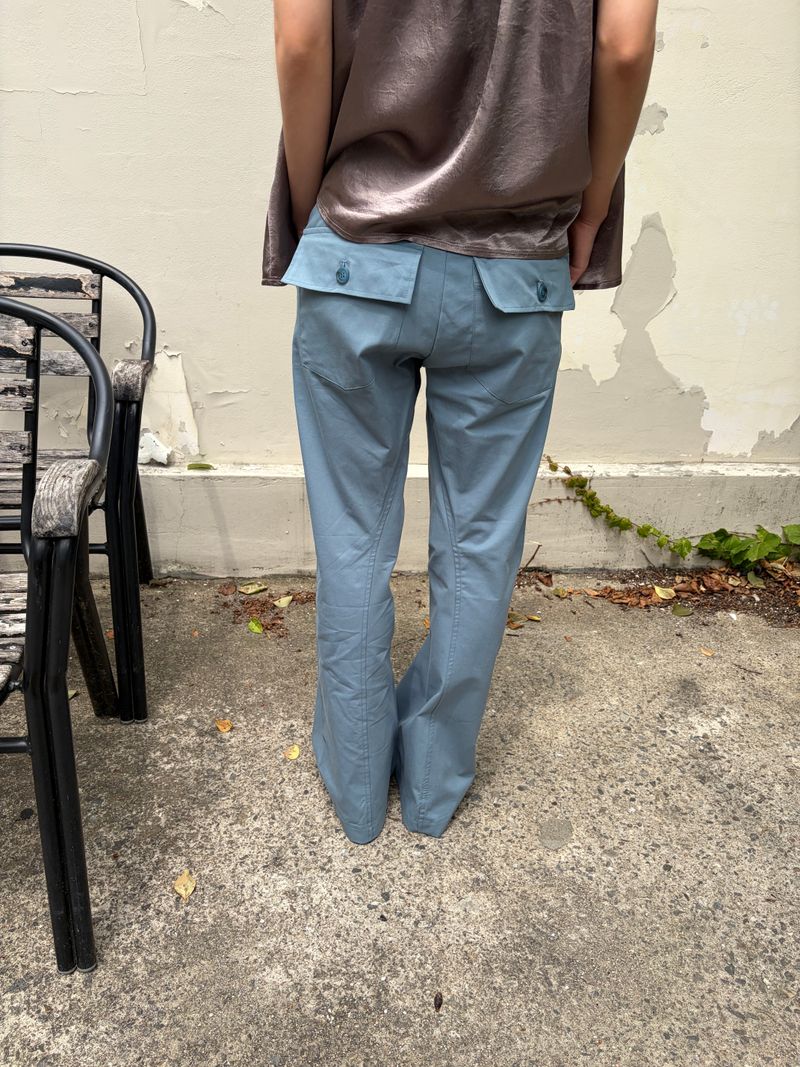 ERR（イアルアル）の「line curve pants（Pants）」