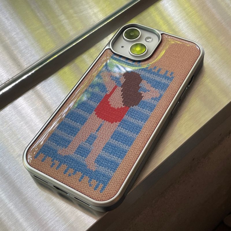 ON THE BEACH EPOXY CASE_WOMAN