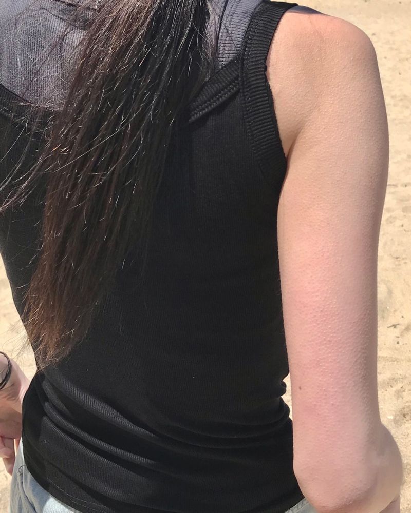 Lina sleeveless