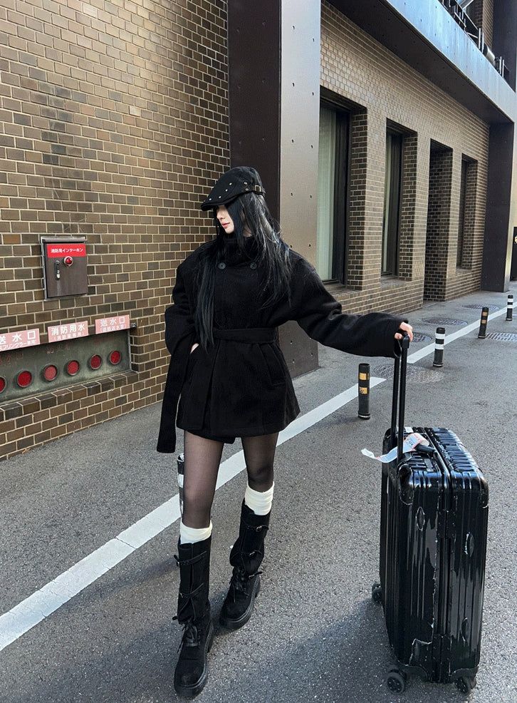 High-neck short strap coat