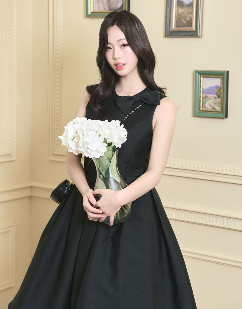 TWEEDY-A（ツウィーディア）の「[LADY LINE] オフィーリアリボンポイントスリーブレスミディバルーンドレス ブラック（ワンピース/ドレス）」