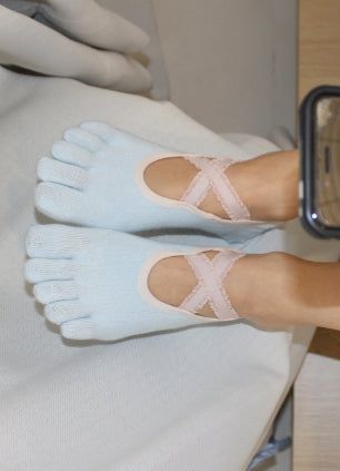 AAKE(アケ)の「STRAP NON-SLIP TOE SOCKS(Fashion Accessories)」