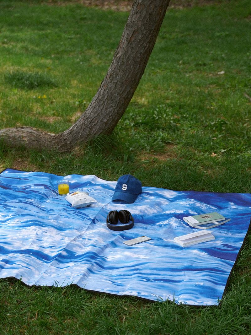 jeong O picnic mat