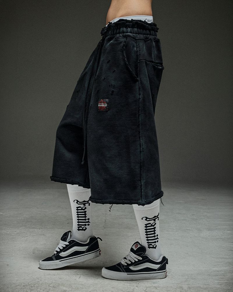 Washed destroyed bermuda P dusty black