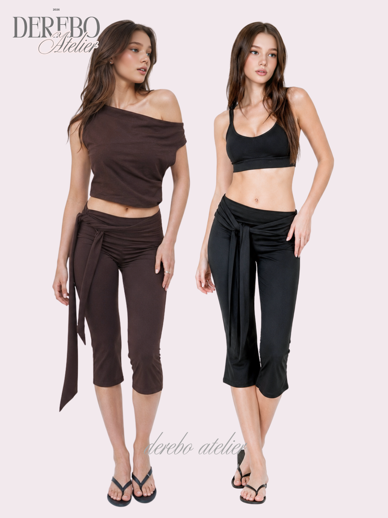 Medley Strap Shirring Capri Pants