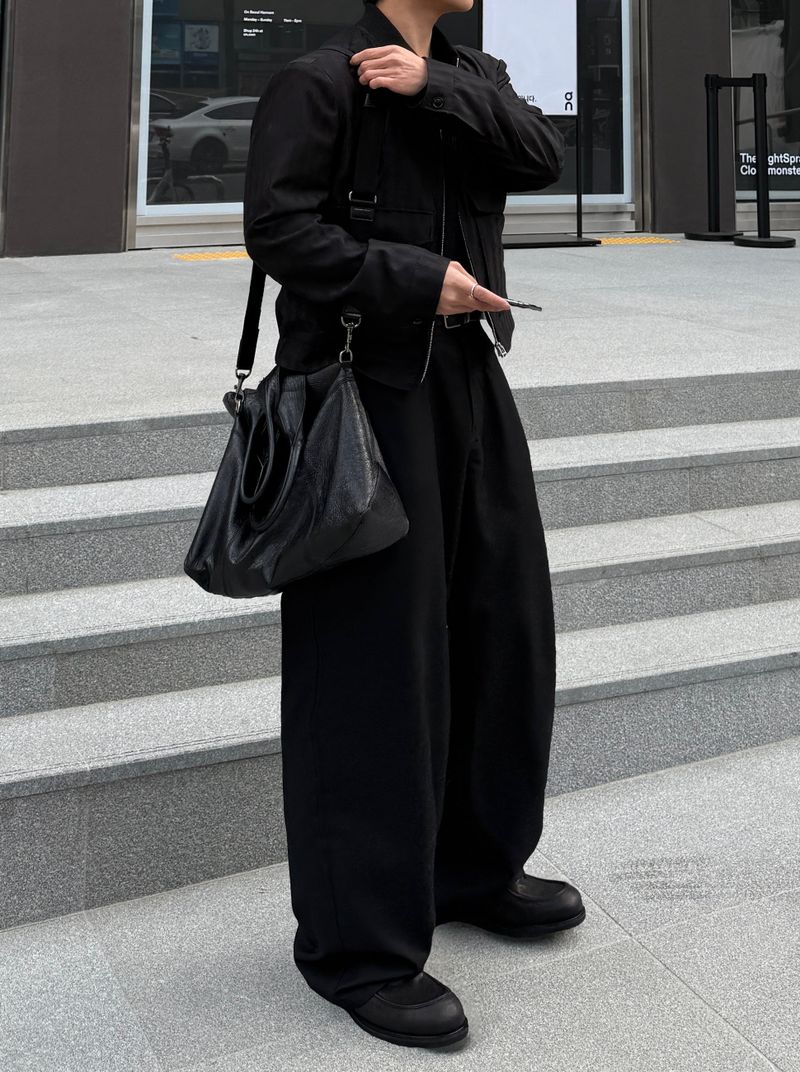 Avan straight rivet slacks