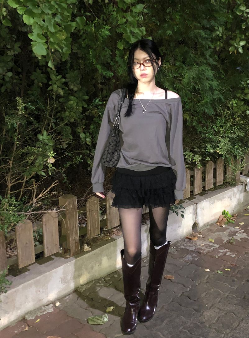 Off-Shoulder Sweatshirt
