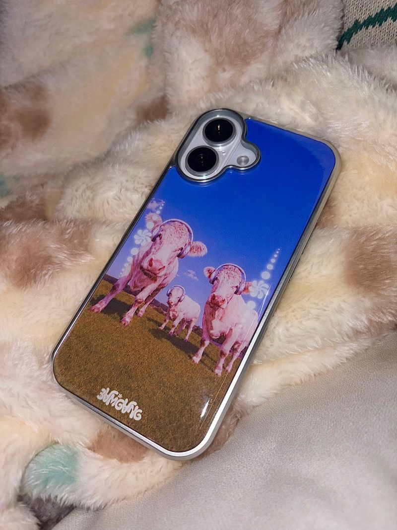Furry Friends Phone case_Cow
