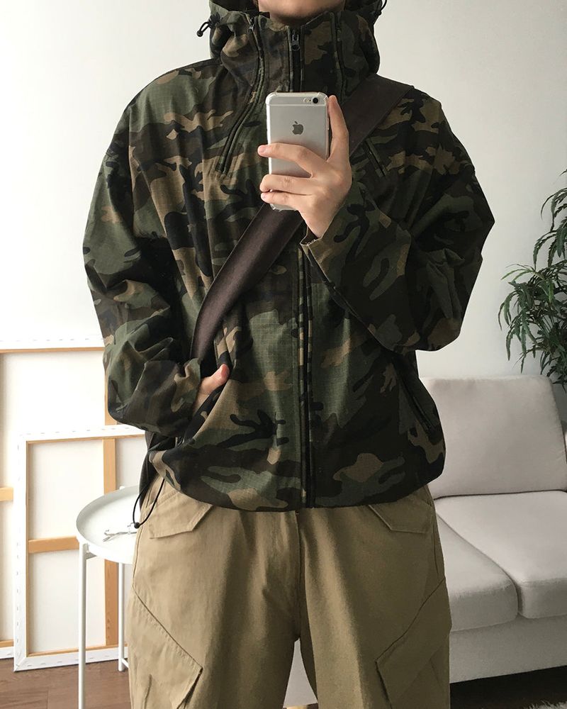 Hide Camo Windbreaker