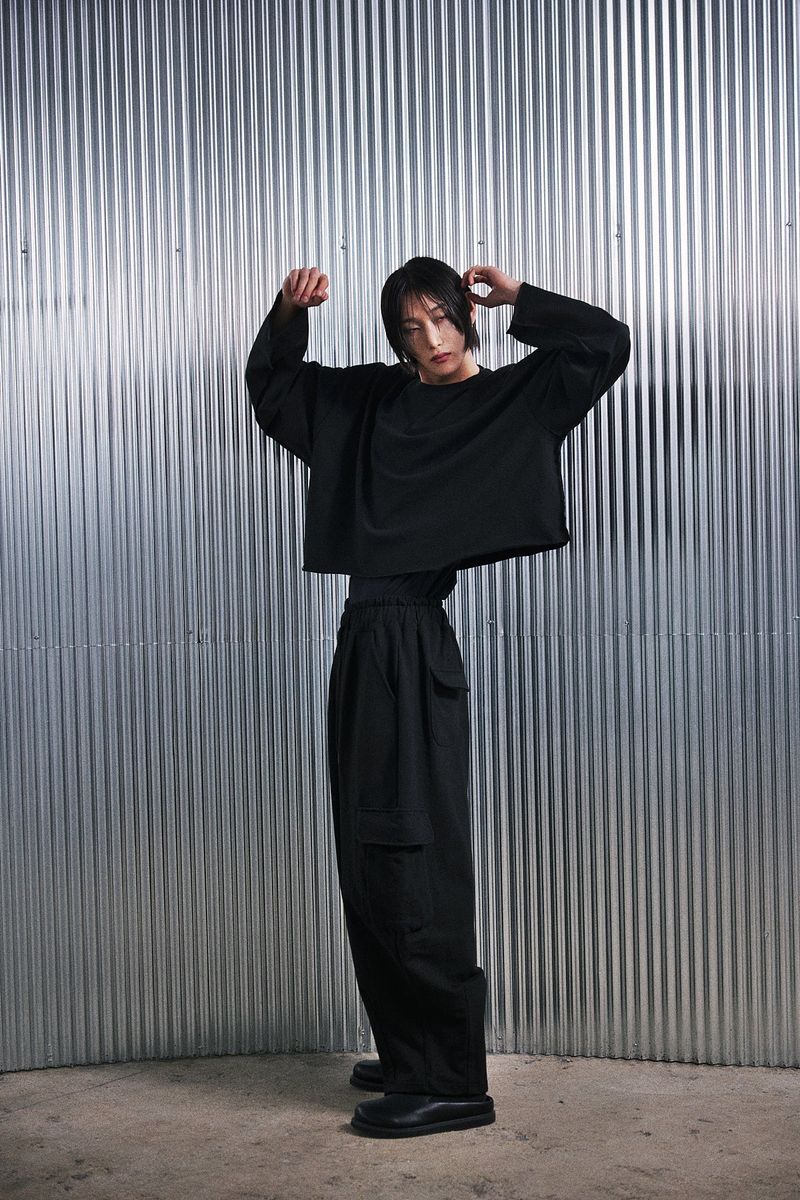VINTAGE P. DYEING CUT-OUT CROP-TEE (Black)