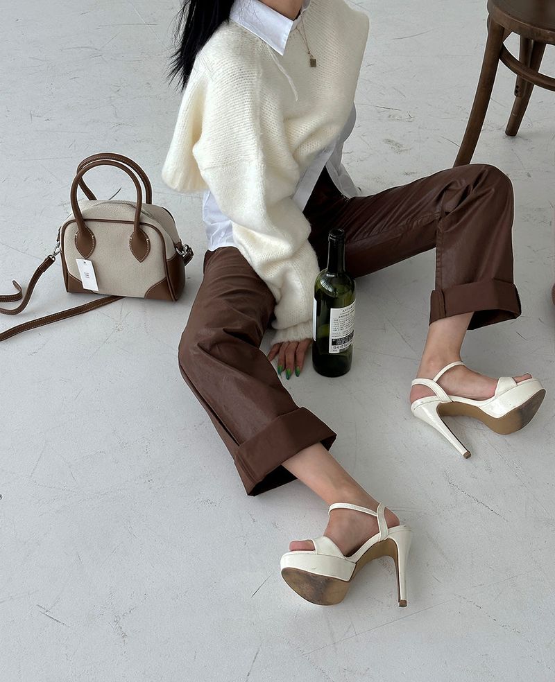salt wool cropped knitwear