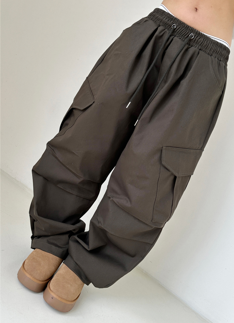 CCORTTI（コルッティ）の「ボタンチェンジジョガー + ワイド🤍🖤🤎 - 3 COLORS（パンツ）」
