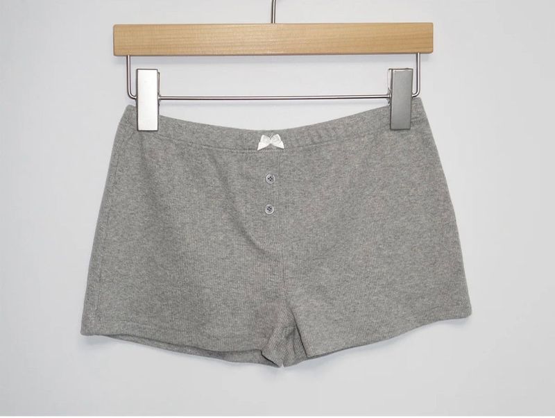 nika shorts